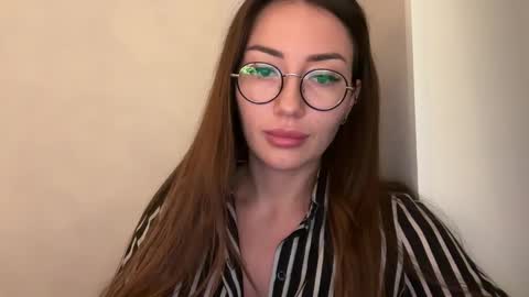 bella_foxxi online show from 12.03.24