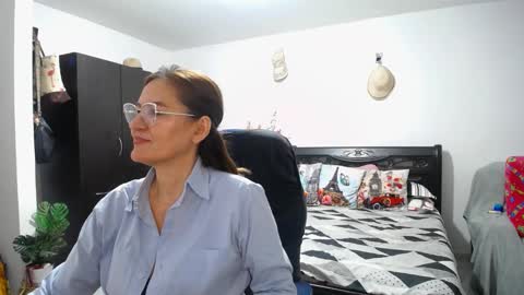 Bella online show from 02.06.25