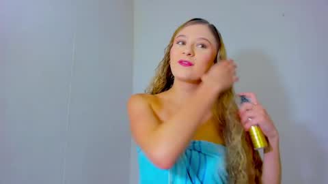 bella_heat19 online show from 04.28.26