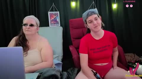 Bella James online show from 12.14.25