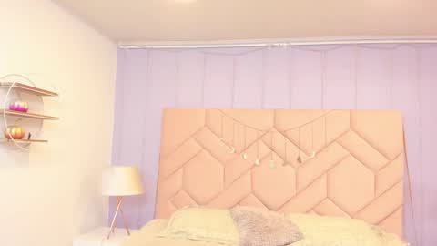  Bella  online show from 11.23.25