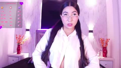 bella_martini_ online show from 05.07.26