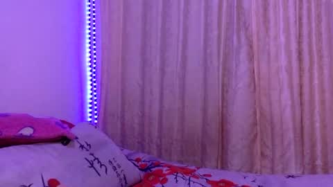 bella_mc online show from 11.30.25