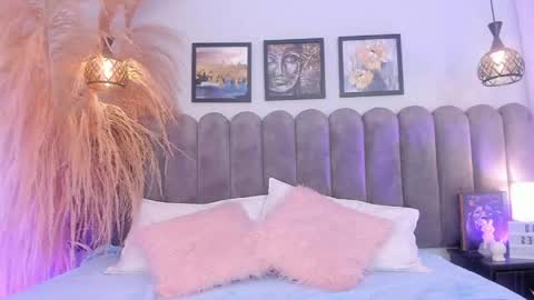 bella_peach_ online show from 05.01.26