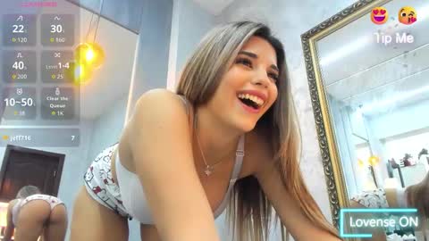 bella_posh online show from 10.15.25