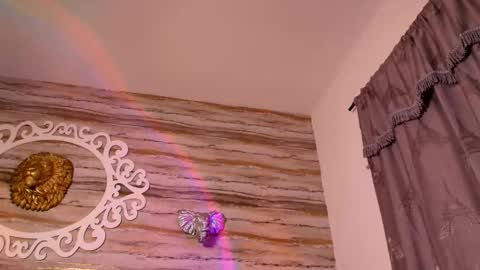 Snapshot of bella_salvatore chatting on 10.04.25     online show from 10.04.25