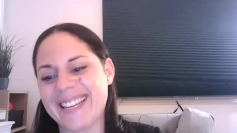 bella_sexy_feet online show from 12.14.24