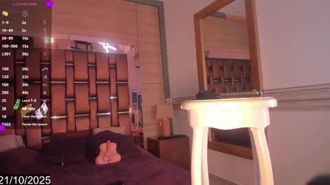 bella_tinkerbell_bahamas online show from 10.21.25