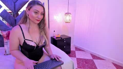 bella_volup online show from 03.14.26