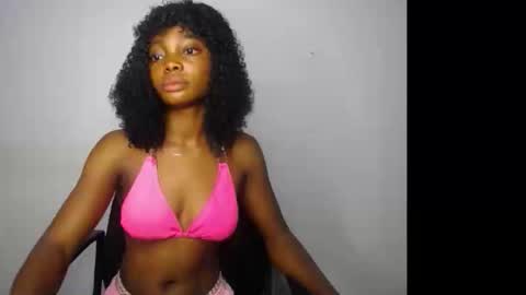 Snapshot of bellababy6 chatting on 11.09.25 bella online show from 11.09.25