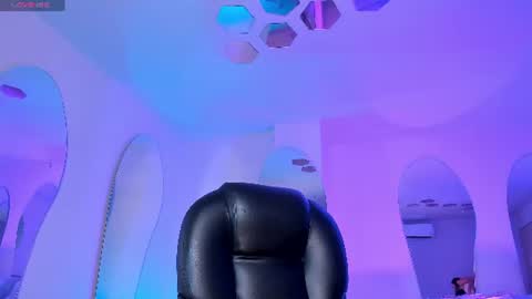 Snapshot of bellacarteer_ chatting on 07.21.26 Bella C online show from 07.21.26