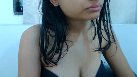 bellacrystall online show from 03.10.26