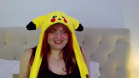 Snapshot of belladonnared chatting on 03.29.26 Belladonna online show from 03.29.26