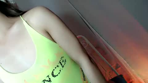 Snapshot of bellafucks1 chatting on 01.16.25 Bella rowt online show from 01.16.25