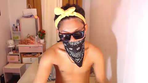Snapshot of bellagorgeousx chatting on 09.17.25 Bella online show from 09.17.25