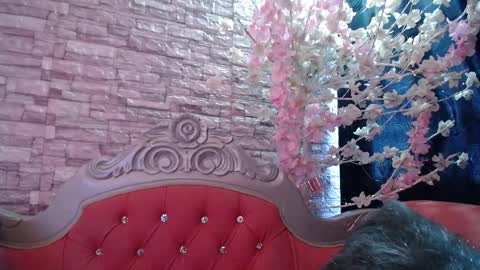 Bella online show from 12.13.25