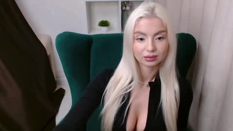 Bella online show from 04.21.26