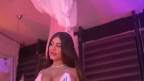 Bella online show from 12.04.25