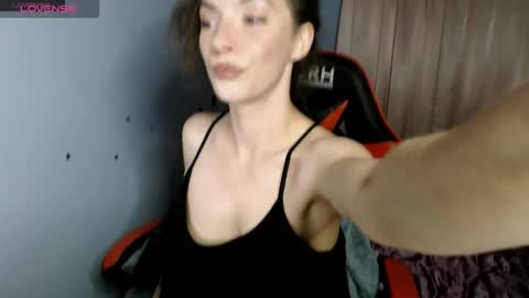 bellaqueen0701 online show from 12.14.25