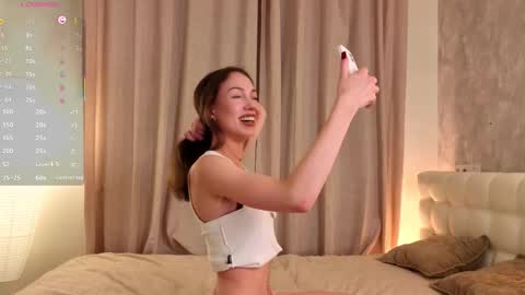 Snapshot of bellarasole chatting on 11.06.25 Anna u can call me Ana de Armas online show from 11.06.25