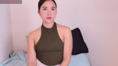 Snapshot of bellaroch chatting on 06.21.26 Bella online show from 06.21.26