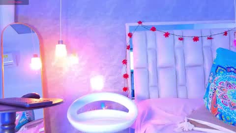 BellaSanderrs online show from 04.25.26