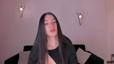 B E L L A  online show from 05.28.26