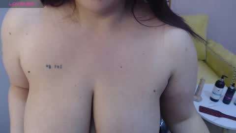 Bella online show from 10.18.25