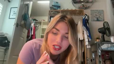 Bella 3 online show from 05.01.26