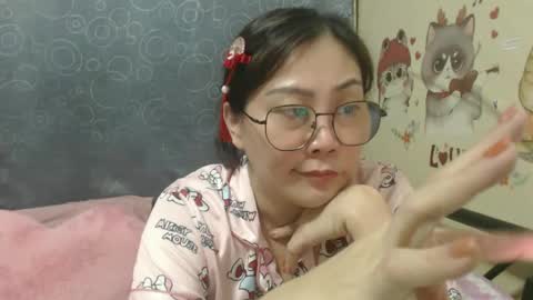 Snapshot of bellbabe chatting on 01.17.25 Bella online show from 01.17.25