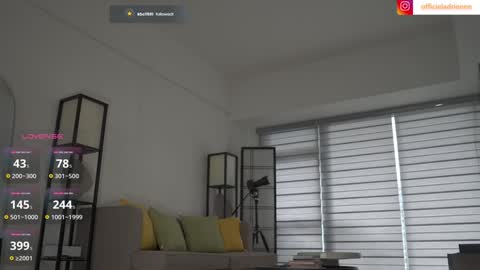 Snapshot of belle_adrienne chatting on 02.15.26 Belle Adrienne IG online show from 02.15.26