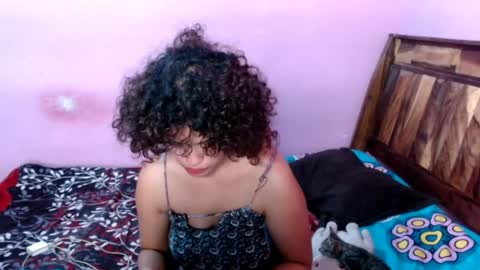 Snapshot of belle_katty000 chatting on 04.28.26 SOFIA online show from 04.28.26
