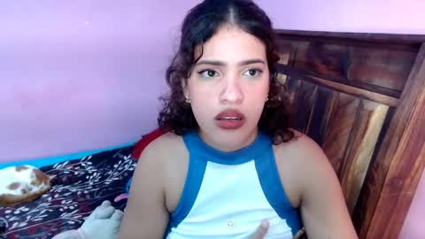 Snapshot of belle_katty000 chatting on 05.21.26 SOFIA online show from 05.21.26