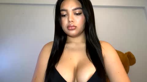 Snapshot of belle_moonlight chatting on 02.13.26 BelleBirkins online show from 02.13.26