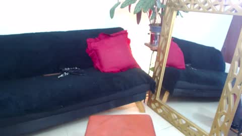 Snapshot of belle_seduction chatting on 12.15.24 Loren Morrison online show from 12.15.24