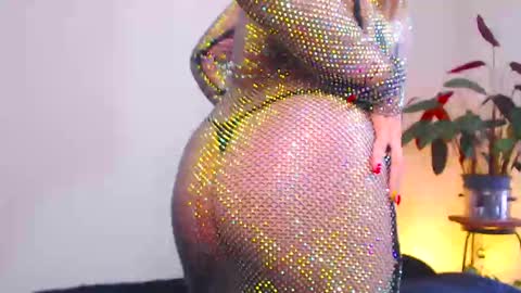 Snapshot of belle_seduction chatting on 01.16.25 Loren Morrison online show from 01.16.25