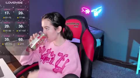 Bella online show from 02.25.25