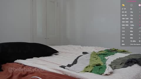 Snapshot of bellebabyboo chatting on 02.14.26 BELLE online show from 02.14.26