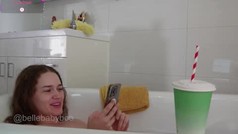 Snapshot of bellebabyboo chatting on 02.28.26 BELLE online show from 02.28.26