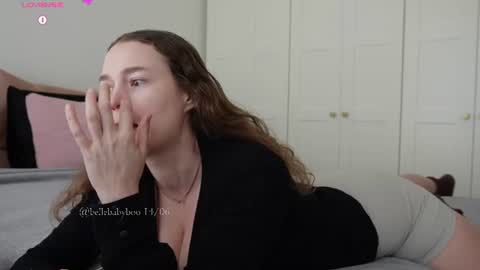 Snapshot of bellebabyboo chatting on 06.14.26 BELLE online show from 06.14.26