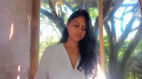 Snapshot of bellezacosmica chatting on 04.22.26 bellezacosmica online show from 04.22.26