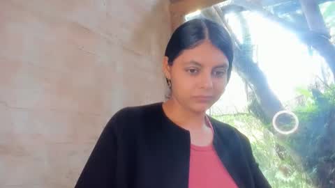 Snapshot of bellezacosmica chatting on 04.29.26 bellezacosmica online show from 04.29.26