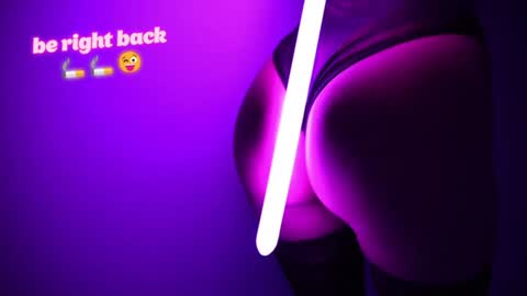 Your Annabelle Wolf  online show from 12.02.24