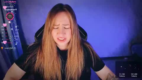 Your Annabelle Wolf  online show from 10.04.25