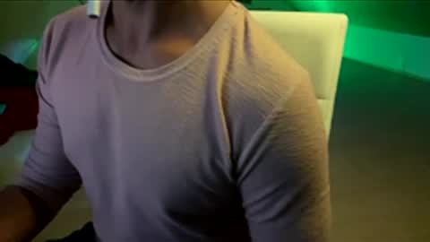 Snapshot of bello477192 chatting on 12.20.25 bello477192 online show from 12.20.25