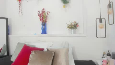 Bellota Flak online show from 12.24.24