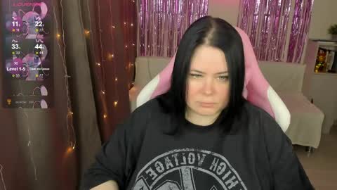 LinaBoo online show from 05.02.26
