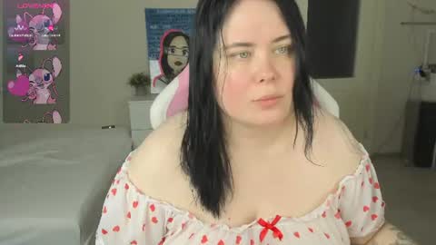 LinaBoo online show from 06.25.26