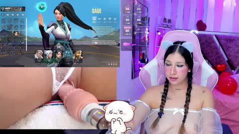 Snapshot of bellyrouse chatting on 02.08.25 Belly Bella online show from 02.08.25