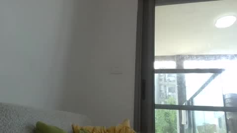 Snapshot of bendoor1 chatting on 09.17.25 bendoor1 online show from 09.17.25